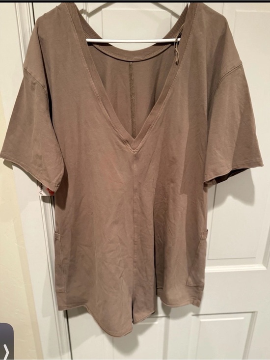 FP Movement by Free People Pants - NWT Women's Free People Movement Hot Shot Tee Romper Mocha Latte Medium or Large